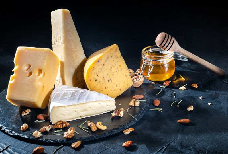 Lee más sobre el artículo Con el objetivo de fortalecer la economía del municipio de  Libres  se presenta “La feria del queso y la miel” 2022.